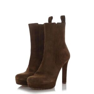 Gucci Dark Brown Suede Ankle Boots size 38.5